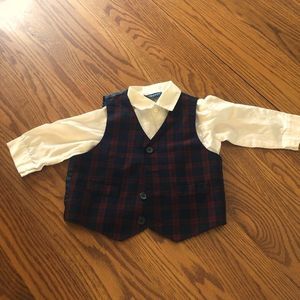 In Design Boyswear white collared shirt w/ red plaid vest size L 6-9 mo
